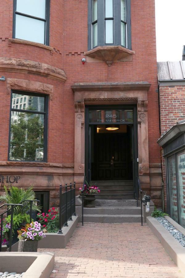 Stylish Studio On Newbury Street, #10 Boston Bagian luar foto